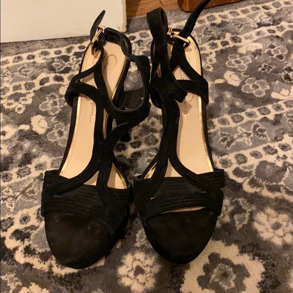 Jessica Simpson suede strapped heels - Picture 2 of 6